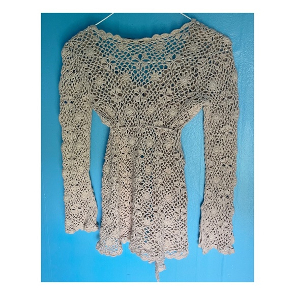 Vintage tan Crochet top - Picture 3 of 3